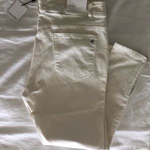 Calvin Klein White Skinny Jean…